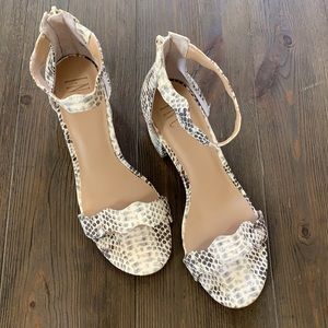 NEW I.N.C Faux Snakeskin Sandals 🐍